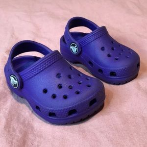 Crocs Toddler Classic Clog - size 4 - Purple